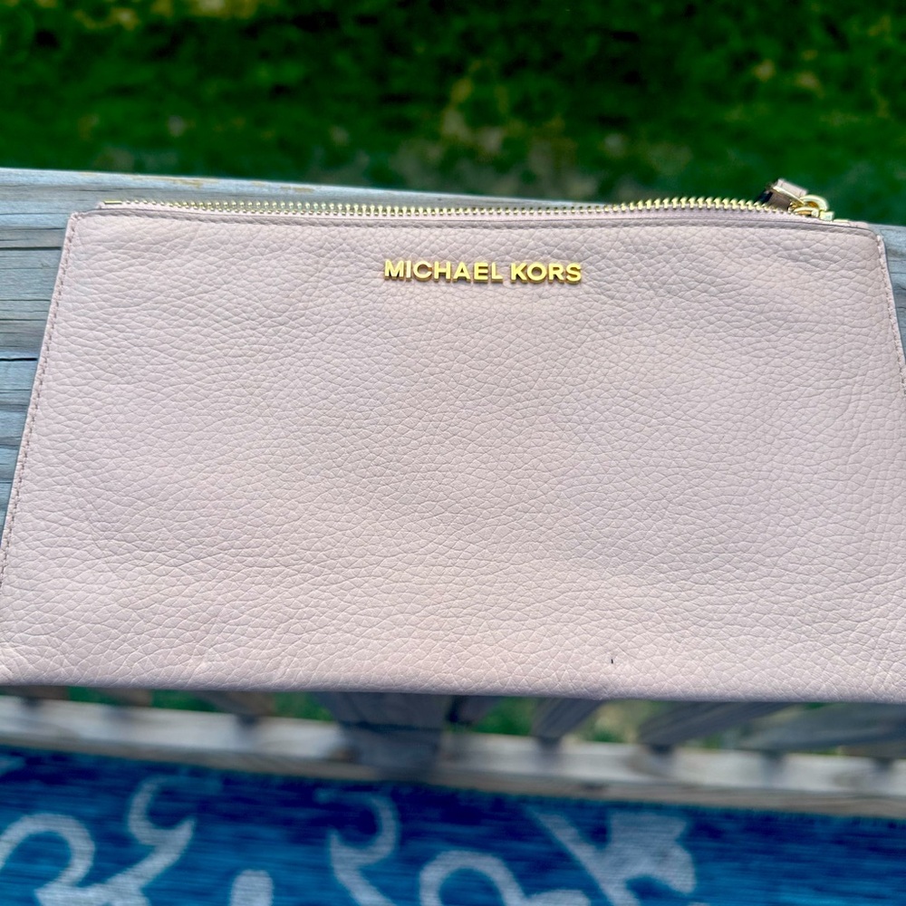 Michael Kors wristlet